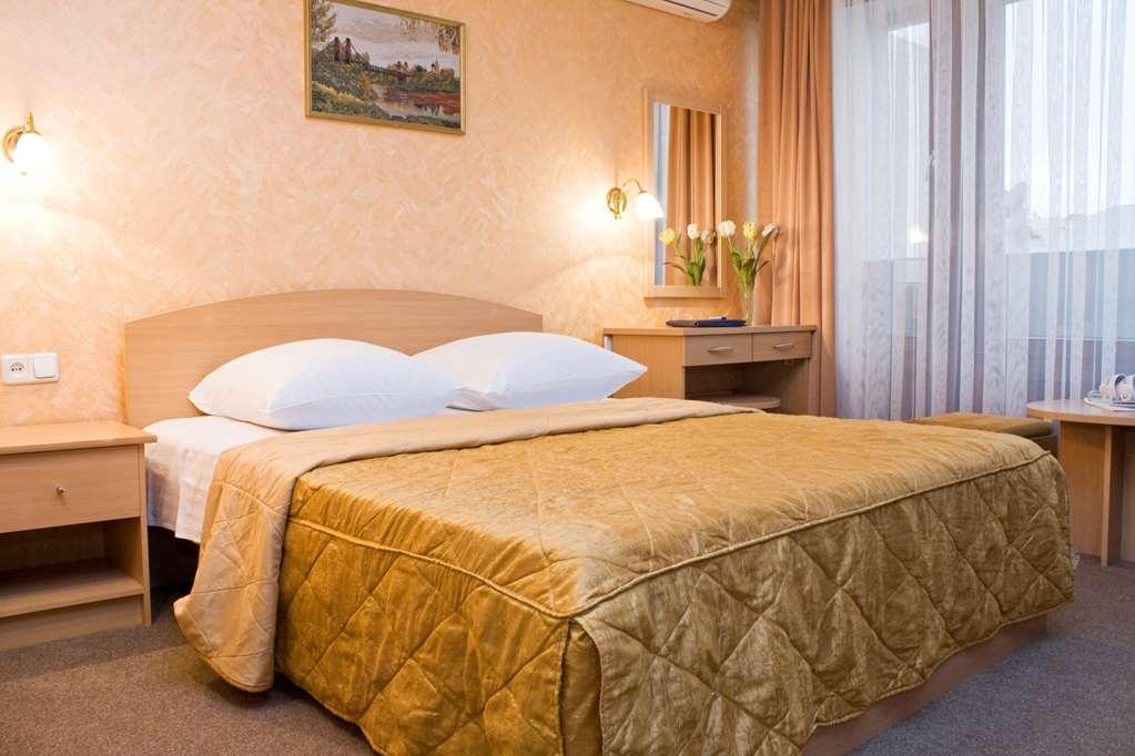 Salute Hotel Kyjev Pokoj fotografie
