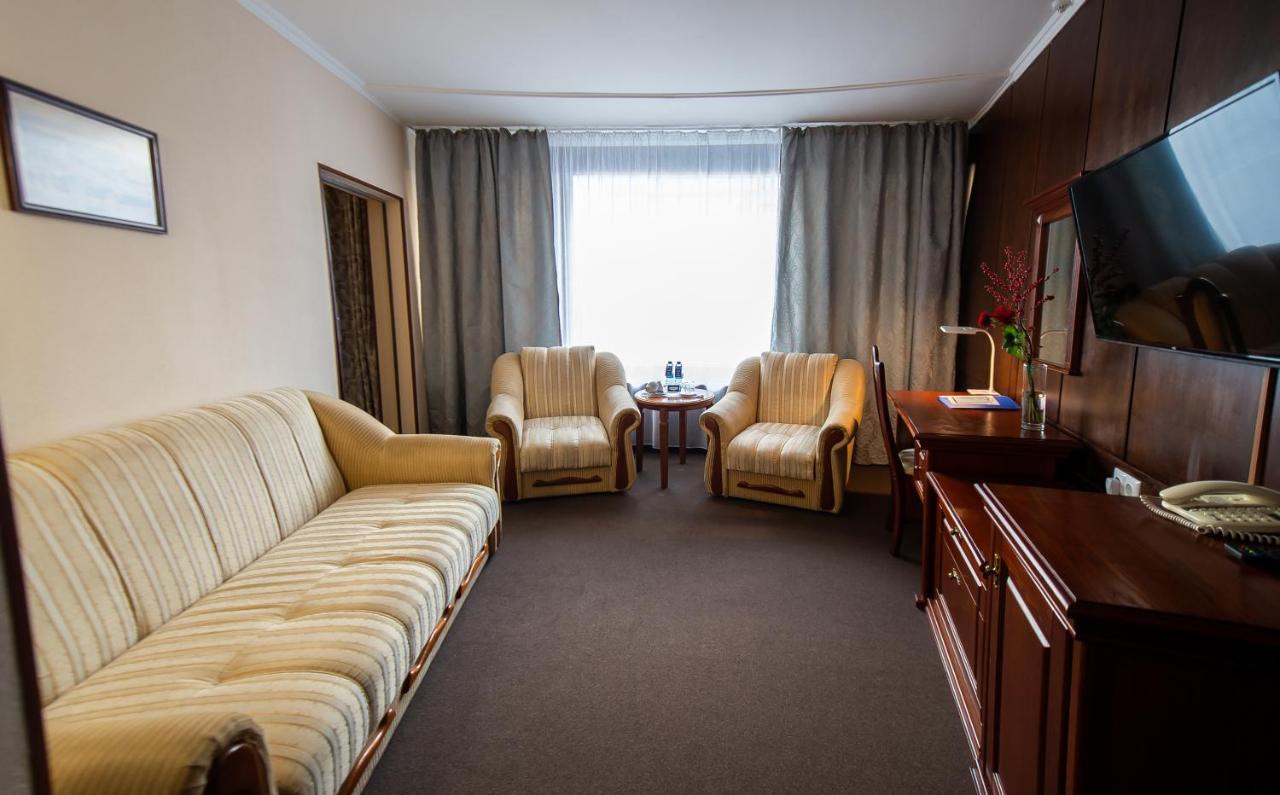 Salute Hotel Kyjev Exteriér fotografie