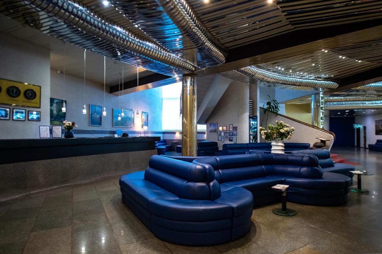 Salute Hotel Kyjev Exteriér fotografie